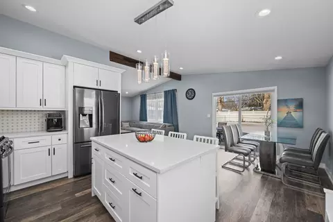 Kitchen - 2212 Fulle St, Rolling Meadows, IL 60008 photo 5 of 5