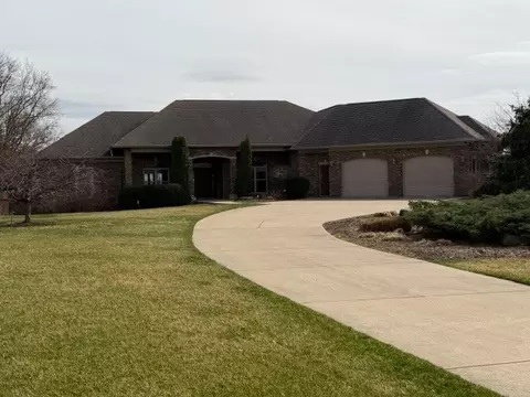 1005 W Summit St, Maquoketa, IA 52060