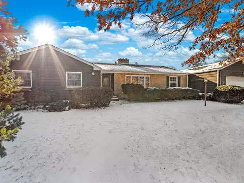 63 Franklin Pl E, Lake Forest, IL 60045 photo 3