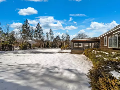 63 Franklin Pl E, Lake Forest, IL 60045 photo 9