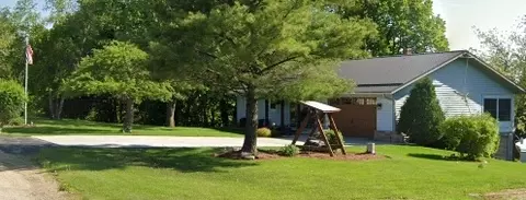 551 S Mapes Dr, Stockton, IL 61085