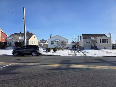 4241 Ruby St, Schiller Park, IL 60176