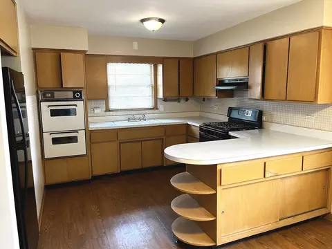 Kitchen - 664 E 142nd St, Dolton, IL 60419 photo 1 of 1