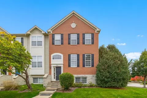 294 Comstock Dr #294, Elgin, IL 60124