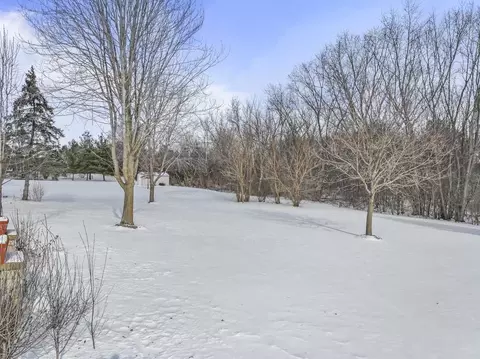 Exterior - 1575 Old Forge Rd, Bartlett, IL 60103 photo 5 of 7