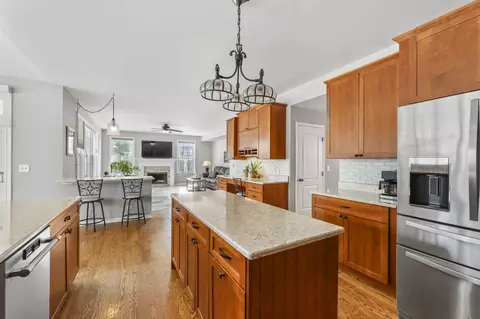 Kitchen - 1575 Old Forge Rd, Bartlett, IL 60103 photo 7 of 7