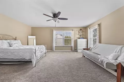 Bedroom - 1575 Old Forge Rd, Bartlett, IL 60103 photo 3 of 4