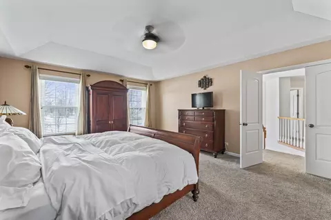 Bedroom - 1575 Old Forge Rd, Bartlett, IL 60103 photo 2 of 4