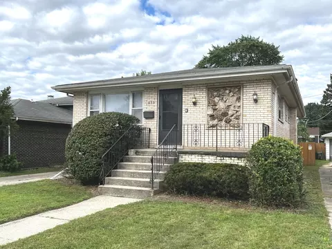 856 Mackinaw Ave, Calumet City, IL 60409