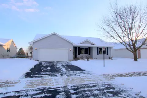 1356 Wood Dr, Woodstock, IL 60098