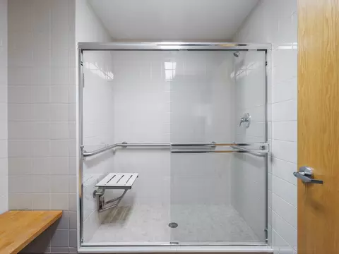 Bath - 11635 Wange Rd, Capron, IL 61012 photo 3 of 3