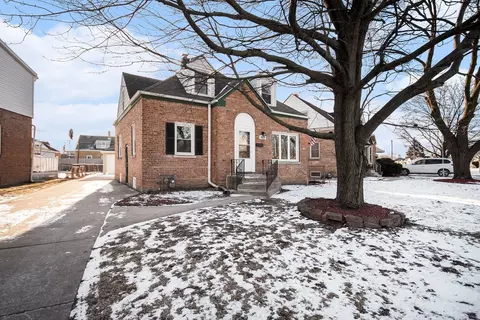 3519 Lonnquist Dr, Franklin Park, IL 60131