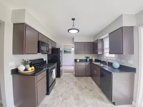 Kitchen - 6037 Spring Ln, Matteson, IL 60443 photo 1 of 3