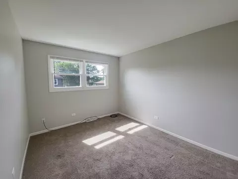 Bedroom - 6037 Spring Ln, Matteson, IL 60443 photo 6 of 8