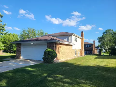 Exterior - 6037 Spring Ln, Matteson, IL 60443 photo 3 of 4