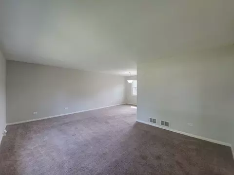 Living - 6037 Spring Ln, Matteson, IL 60443 photo 5 of 7