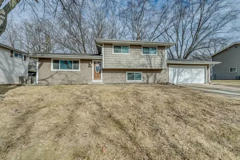 Undisclosed, Saint Charles, IL 60174