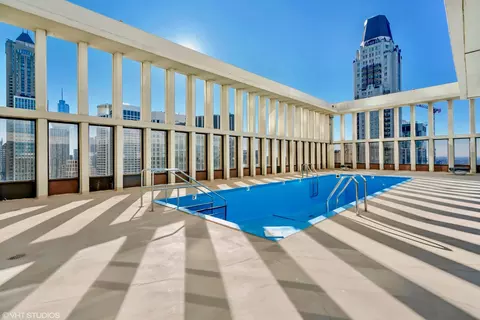 Exterior - 100 E Walton St #41DE, Chicago, IL 60611 photo 1 of 3