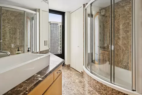 Bath - 100 E Walton St #41DE, Chicago, IL 60611 photo 3 of 5