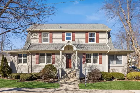 3946 Howard Ave, Western Springs, IL 60558