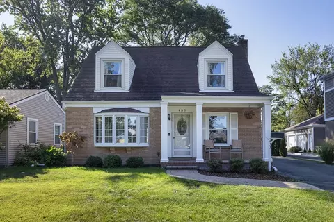 453 Longfellow Ave, Deerfield, IL 60015