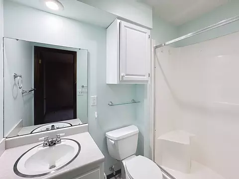 Bath - 3715 35th St #3, Moline, IL 61265 photo 2 of 2