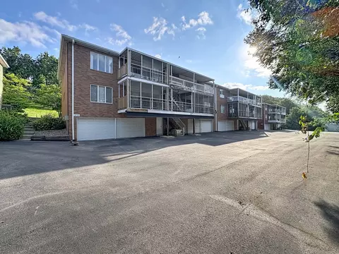 Exterior - 3715 35th St #3, Moline, IL 61265 photo 5 of 6
