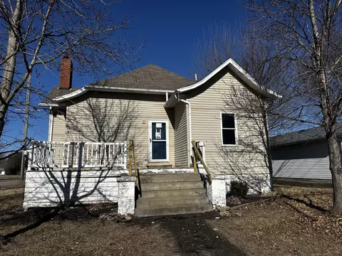 1001 E Oak St, West Frankfort, IL 62896