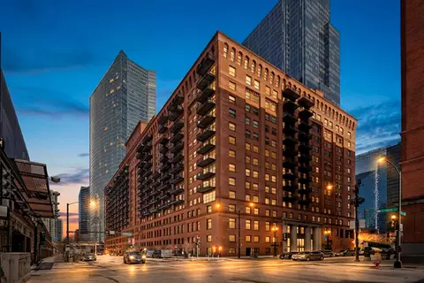 165 N Canal St #518, Chicago, IL 60606