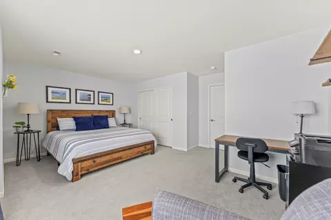 Bedroom - 1241 Draper Rd, Mchenry, IL 60050 photo 4 of 5