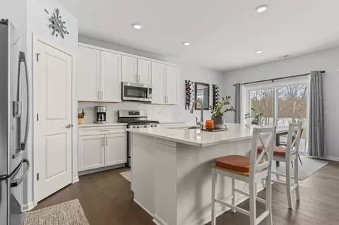 Kitchen - 1241 Draper Rd, Mchenry, IL 60050 photo 3 of 4