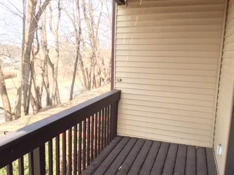 Exterior - 23 Cherry Hill Ct #124, Hampton, IL 61256 photo 5 of 5