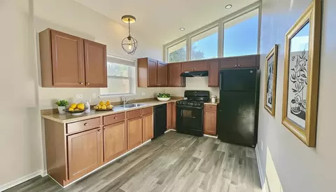 Kitchen - 619 E 152nd St, Dolton, IL 60419 photo 2 of 2