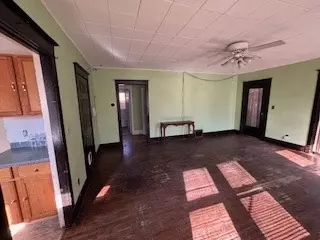 Living - Undisclosed, Elgin, IL 60120 photo 3 of 3