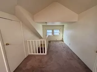 Entry Way - Undisclosed, Elgin, IL 60120 photo 3 of 3
