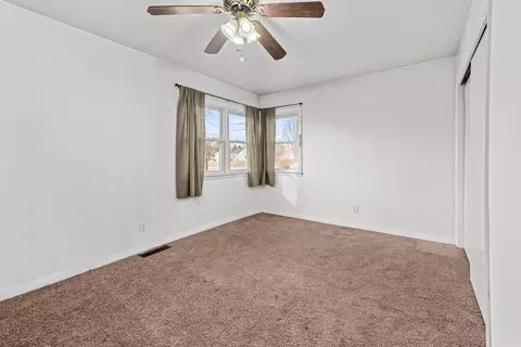 Bedroom - 209 17th St E, Milan, IL 61264 photo 4 of 5