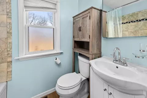 Bath - 209 17th St E, Milan, IL 61264 photo 1 of 2