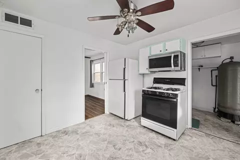 Entry Way - 209 17th St E, Milan, IL 61264 photo 1 of 2