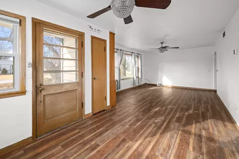 Living - 209 17th St E, Milan, IL 61264 photo 2 of 4