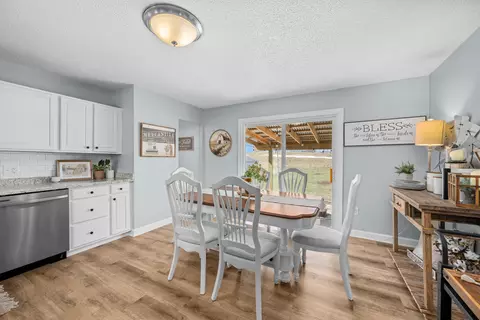 Dining - 214 8th St E, Milan, IL 61264 photo 4 of 4