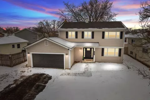 1021 Foxworth Blvd, Lombard, IL 60148