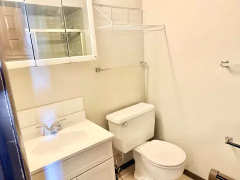 Bath - 1215 Wall St, Normal, IL 61761 photo 2 of 3
