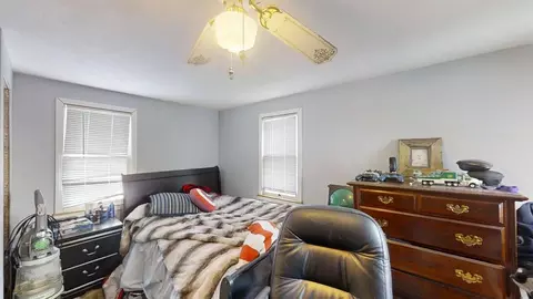 Bedroom - 215 Grove St, Weldon, IL 61882 photo 3 of 3