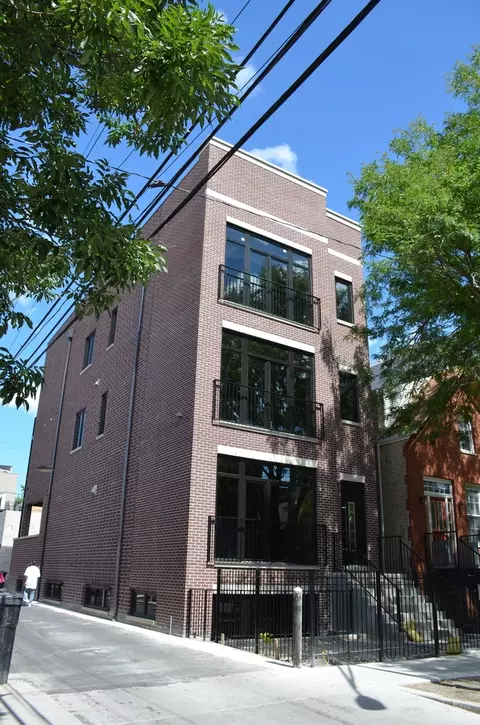2744 W Cortez St, Chicago, IL 60622