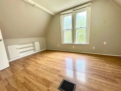 Bedroom - 50 Sheridan St, Elgin, IL 60123 photo 3 of 8