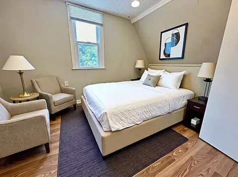 Bedroom - 50 Sheridan St, Elgin, IL 60123 photo 4 of 8