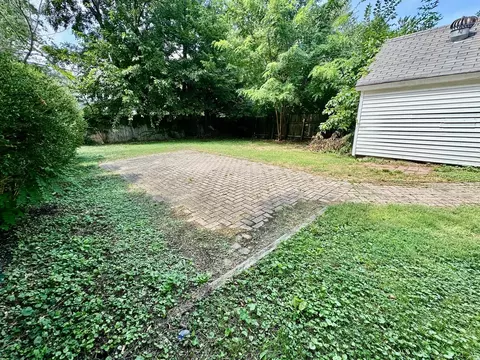 Exterior - 50 Sheridan St, Elgin, IL 60123 photo 3 of 5