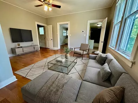 Living - 50 Sheridan St, Elgin, IL 60123 photo 2 of 3