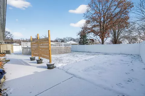Exterior - 295 Vita Ln, Braidwood, IL 60408 photo 5 of 7