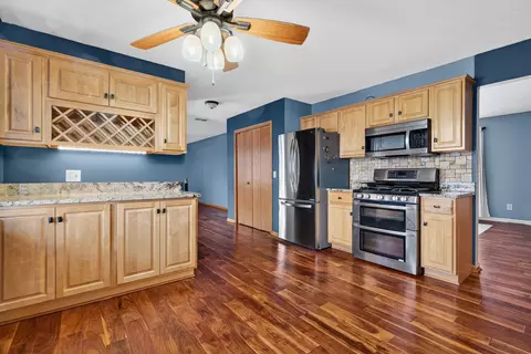 Kitchen - 295 Vita Ln, Braidwood, IL 60408 photo 1 of 4